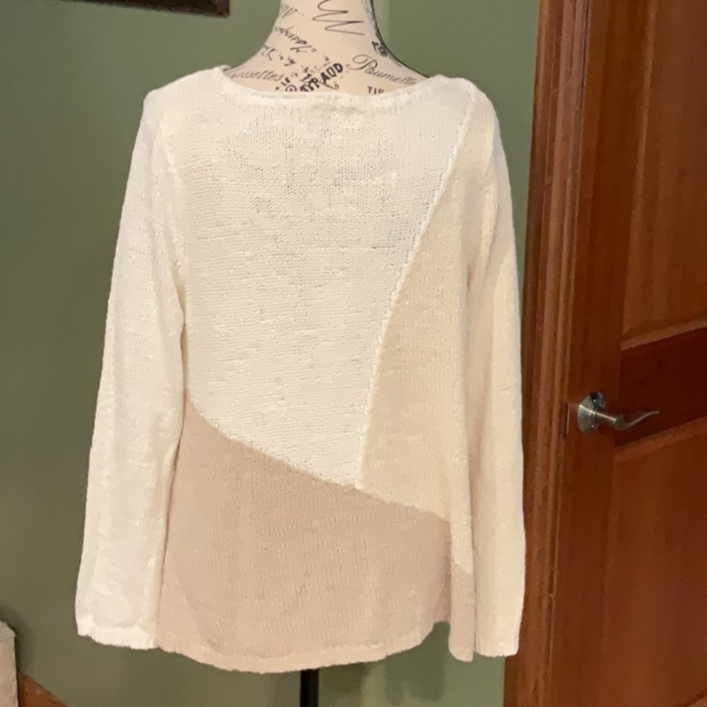 Elegant Cream Women's Tunic Top Petite Medium - Picture 4 of 6